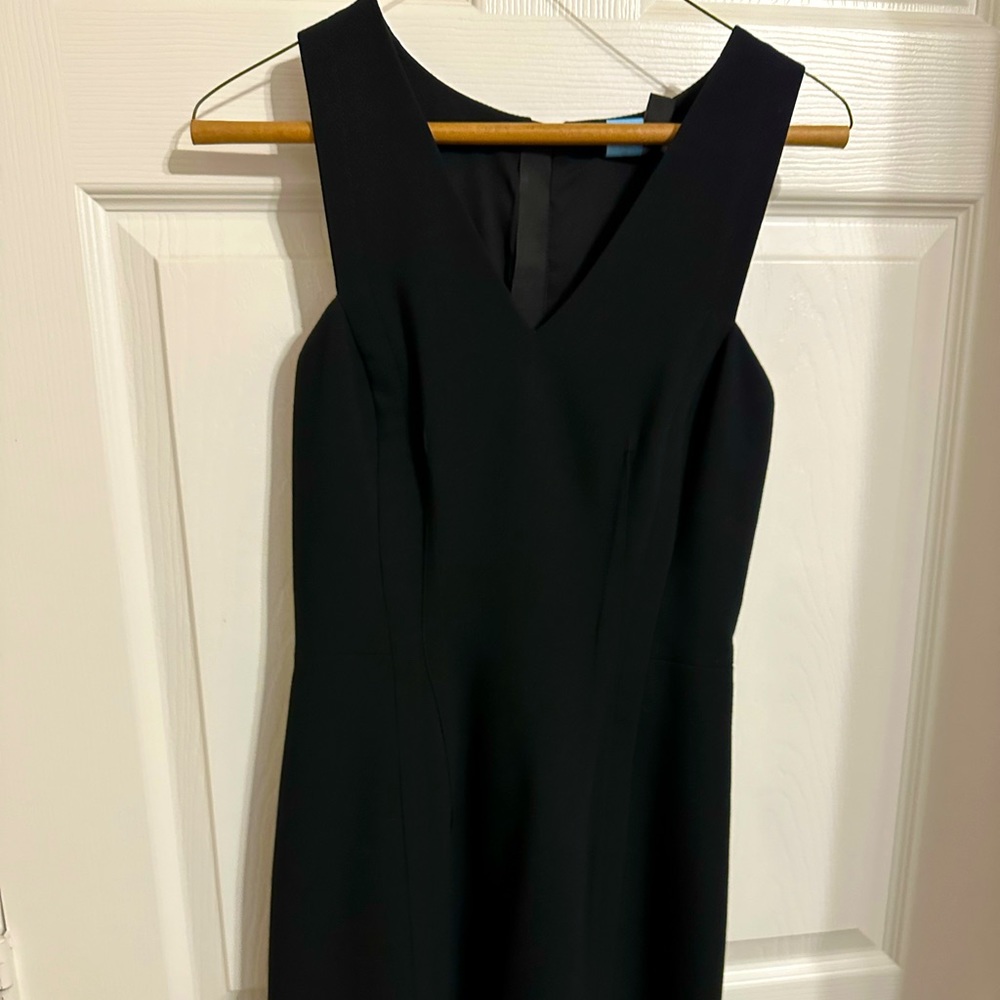 Black Sleeveless Banana Republic dress